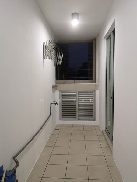Kondominium untuk Disewa di Casa Tropicana - Max Tan - Balcony - PropertyGuru.com.my