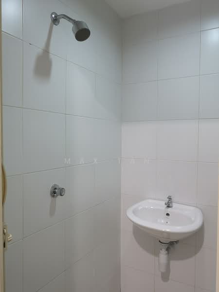 Kondominium untuk Disewa di Casa Tropicana - Max Tan - Bathroom - PropertyGuru.com.my