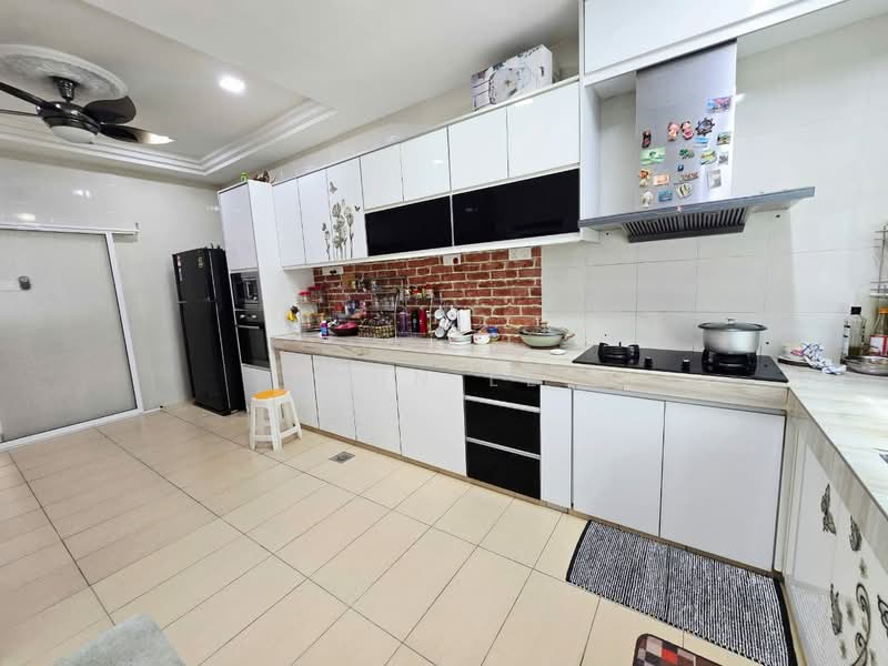 2-storey Terraced House for Sale in TAMAN PUCHONG UTAMA (Puchong) - John Lee - Kitchen - PropertyGuru.com.my