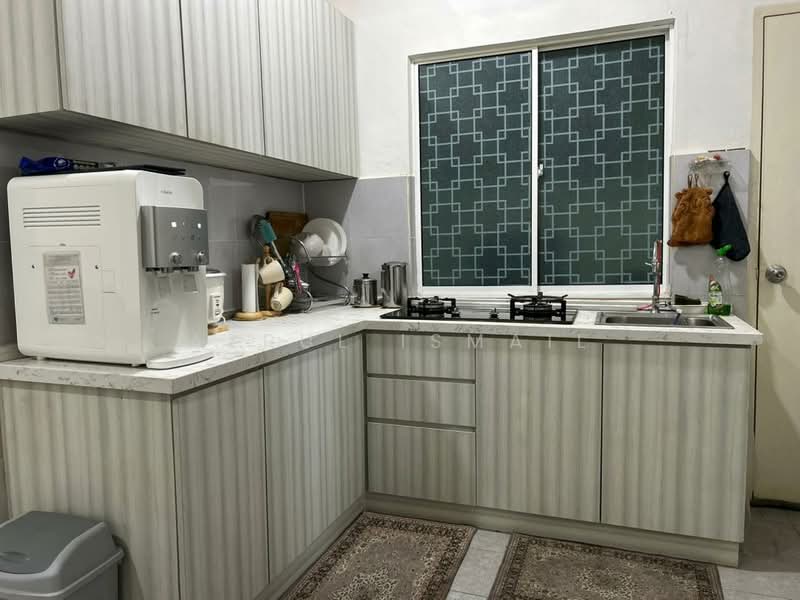 Taman Selasih untuk Untuk Dijual - RM 245,000, Mac 2026 - Kitchen - PropertyGuru.com.my