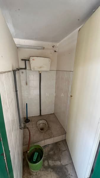 1-storey Terraced House for Sale in Ipoh (Perak) - Ck Nyau - Bathroom - PropertyGuru.com.my