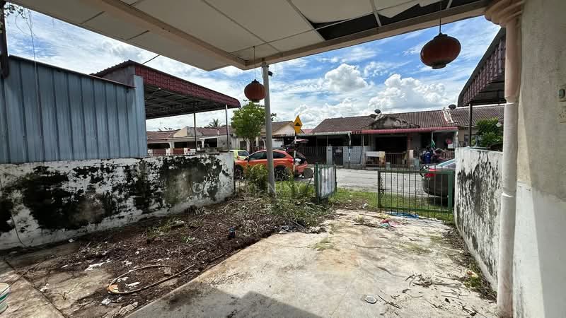 1-storey Terraced House for Sale in Ipoh (Perak) - Ck Nyau - Exterior - PropertyGuru.com.my
