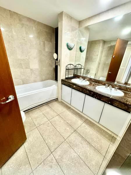 Hampshire Park Condominium untuk Untuk Disewa - RM 9,000 /bulan, Mac 2026 - Bathroom - PropertyGuru.com.my