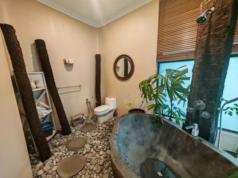 Bungalow for Sale in Cyberjaya (Selangor) - Iqbal Rafei - Bathroom - PropertyGuru.com.my