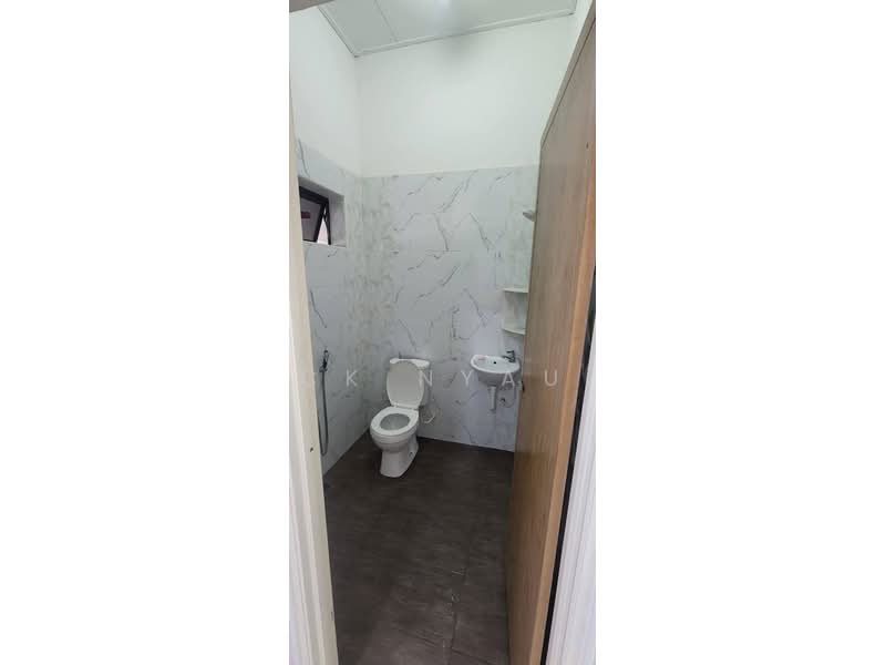 Ipoh tasek berlian renovated single storey house for rent untuk Untuk Disewa - RM 1,100 /bulan, Mac 2026 - Bathroom - PropertyGuru.com.my