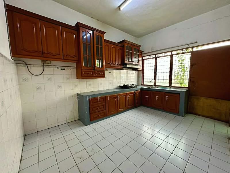 Taman Bayu Perdana untuk Untuk Dijual - RM 480,000, Mac 2026 - Kitchen - PropertyGuru.com.my