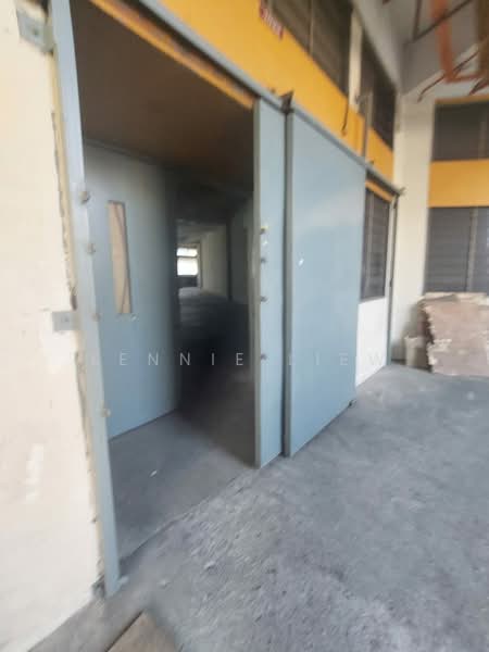 Warehouse for Rent in Segambut (Kuala Lumpur) - Lennie Liew - Interior - PropertyGuru.com.my