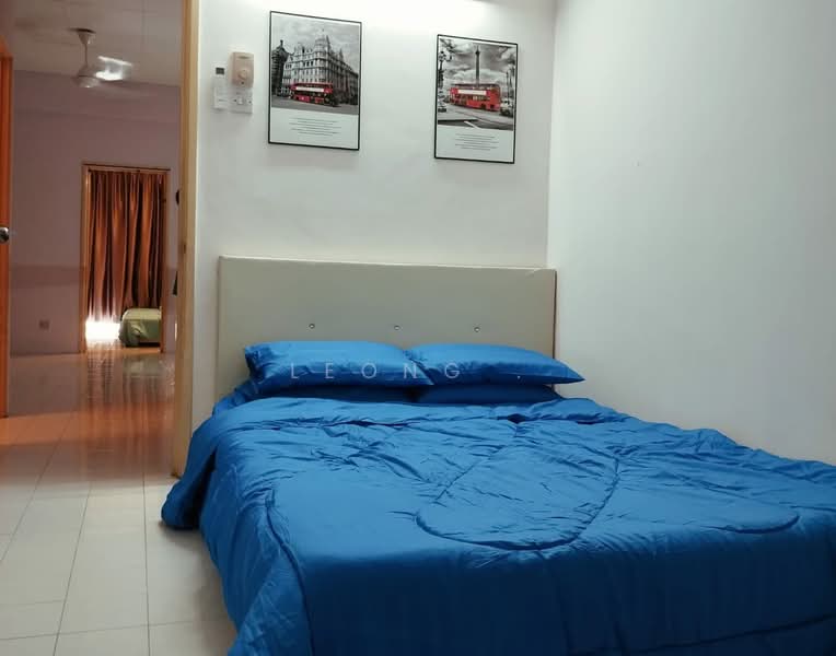 Townhouse for Rent in Sungai Ara (Penang) - Leong . - Bedroom - PropertyGuru.com.my