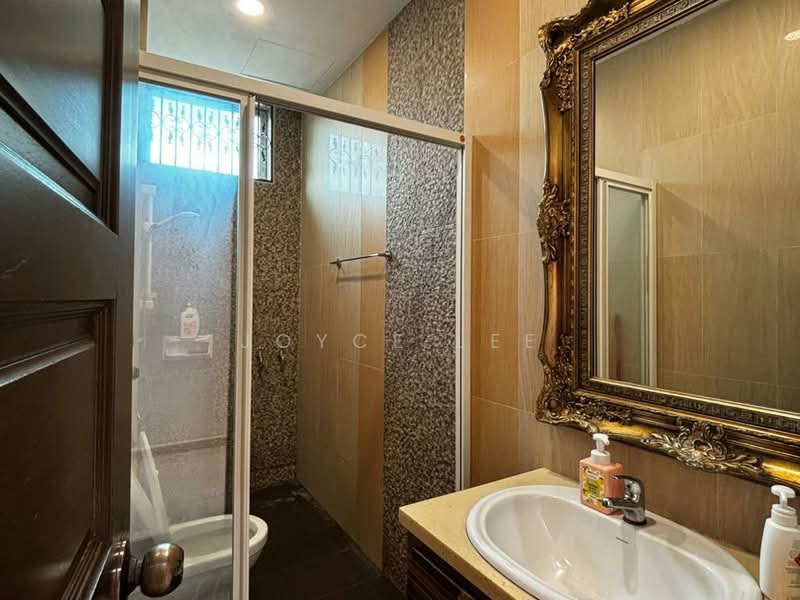 Semi-Detached House for Sale in Tanjung Bungah (Penang) - Joyce Lee - Bathroom - PropertyGuru.com.my