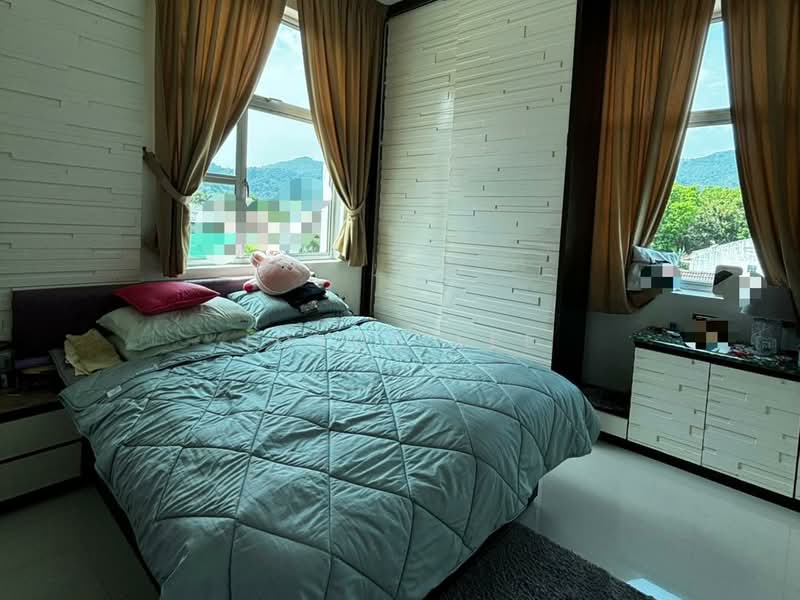 Semi-Detached House for Sale in Tanjung Bungah (Penang) - Joyce Lee - Bedroom with sharing bathroom - PropertyGuru.com.my