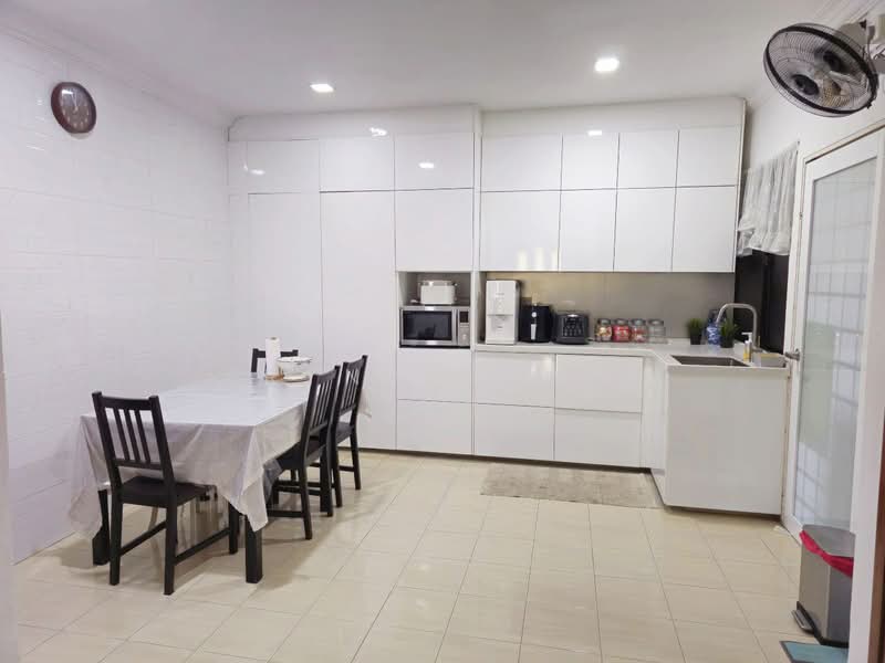 Taman Putra Perdana untuk Untuk Dijual - RM 670,000, Mac 2026 - Kitchen - PropertyGuru.com.my