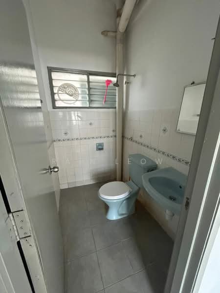 Pangsapuri Wira untuk Untuk Disewa - RM 1,000 /bulan, Mac 2026 - Bathroom - PropertyGuru.com.my