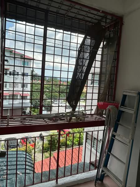 Pangsapuri Wira untuk Untuk Disewa - RM 1,000 /bulan, Mac 2026 - Balcony - PropertyGuru.com.my