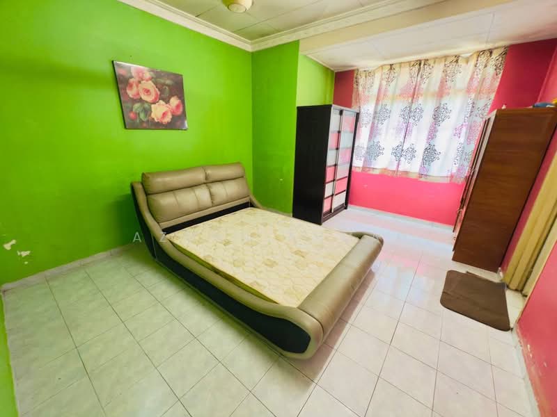 2-storey Terraced House for Sale in Seksyen 36 (Shah Alam) - Azman Ahmad - Bedroom - PropertyGuru.com.my