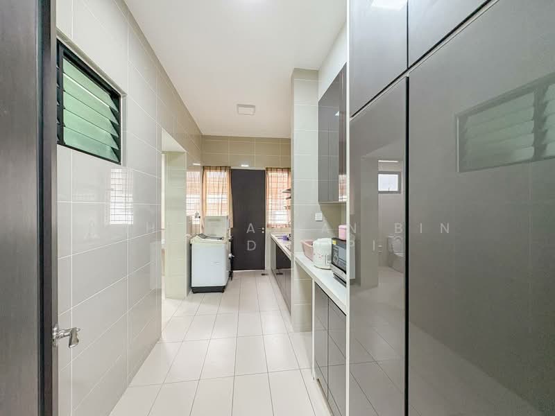 2-storey Terraced House for Sale in Elmina (Shah Alam) - Mohd Hazlan bin Mohd Sopi - Kitchen - PropertyGuru.com.my