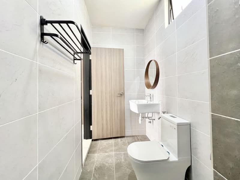 Twin Tower Residence untuk Untuk Disewa - RM 2,200 /bulan, Mac 2026 - Bathroom - PropertyGuru.com.my