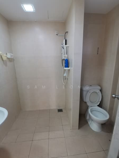 Kondominium untuk Disewa di Ampang Putra Residency - Sam Leong - Bathroom - PropertyGuru.com.my