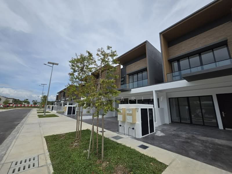 For Sale - Mio Spring