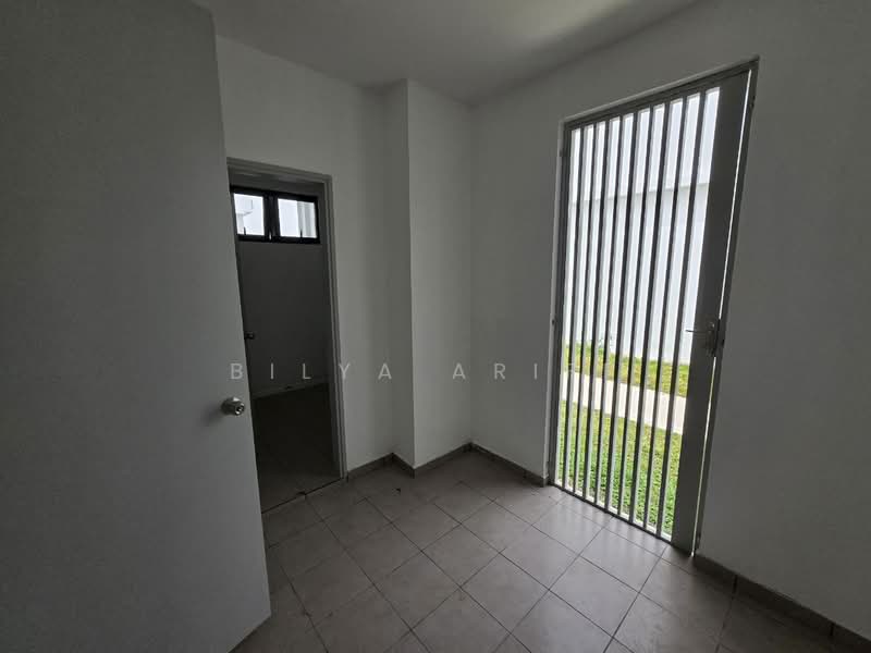 For Sale - Mio Spring