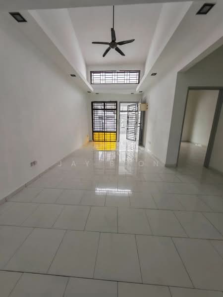 Setia Eco Gardens untuk Untuk Dijual - RM 558,000, Mac 2026 - Living Room - PropertyGuru.com.my