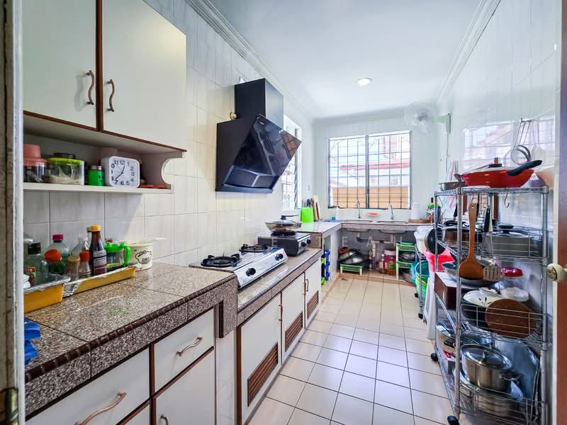 Semi-Detached House for Sale in Kota Kinabalu (Sabah) - Celine Teah - Kitchen - PropertyGuru.com.my