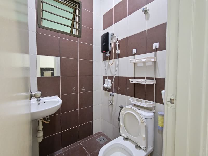 2-storey Terraced House for Rent in Taman Dato Onn (Johor Bahru) - Kate Ee - Bathroom - PropertyGuru.com.my
