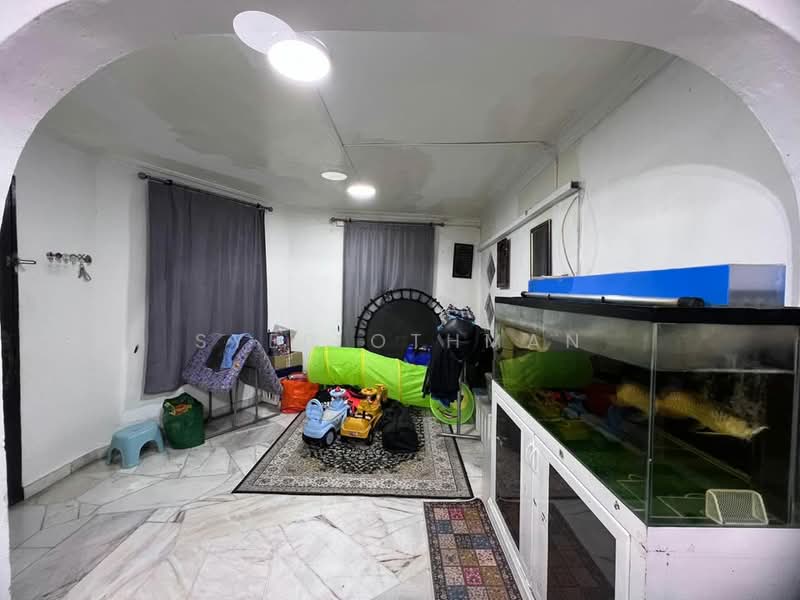 Seksyen 17 untuk Untuk Dijual - RM 490,000, Mac 2026 - Living Room - PropertyGuru.com.my