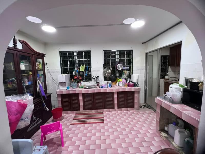 Seksyen 17 untuk Untuk Dijual - RM 490,000, Mac 2026 - Kitchen - PropertyGuru.com.my