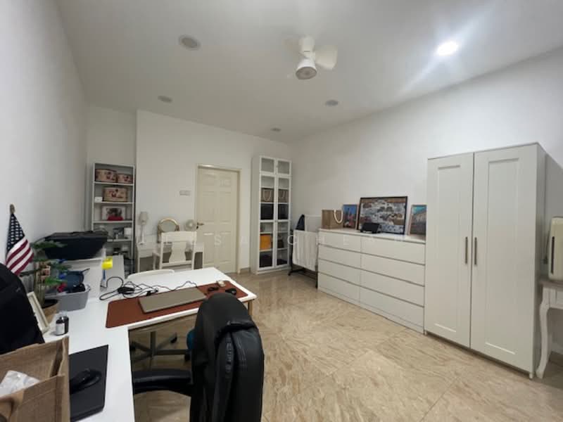 3-storey Terraced House for Sale in Batu Ferringhi (Penang) - Leesa Cheah - Study - PropertyGuru.com.my