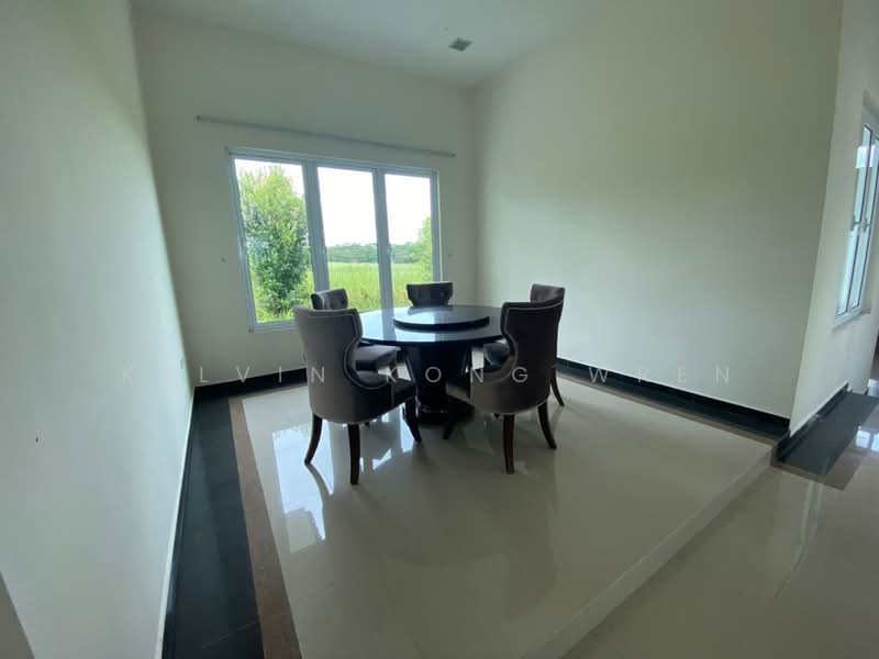 Bungalow for Sale in Leisure Farm (Gelang Patah) - Kelvin Kong Wren - Dining Room - PropertyGuru.com.my