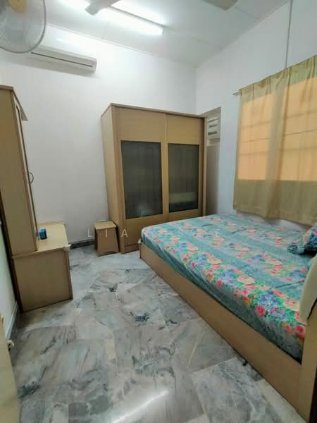 Bandar Bukit Raja untuk Untuk Disewa - RM 1,700 /bulan, Mac 2026 - Bedroom - PropertyGuru.com.my