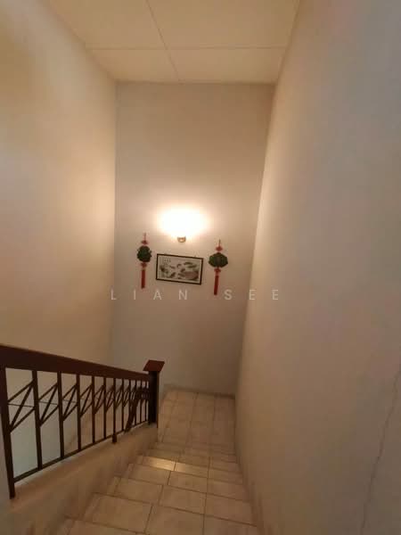 Bandar Bukit Raja untuk Untuk Disewa - RM 1,700 /bulan, Mac 2026 - Stair  - PropertyGuru.com.my