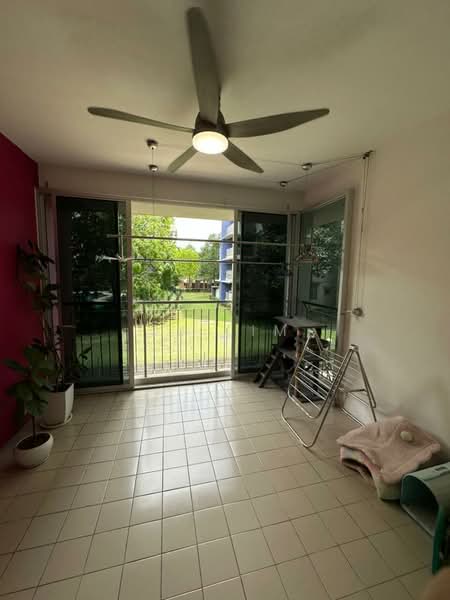 Untuk Disewa - Midfields