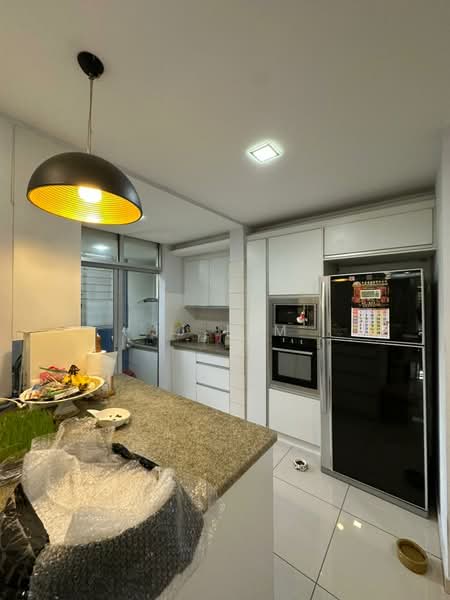 Untuk Disewa - Midfields