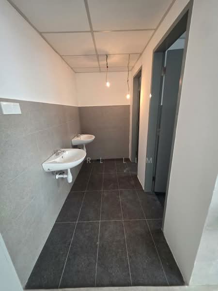 Shop for Rent in Austin Crest (Johor Bahru) - Karl Lim - Bathroom - PropertyGuru.com.my