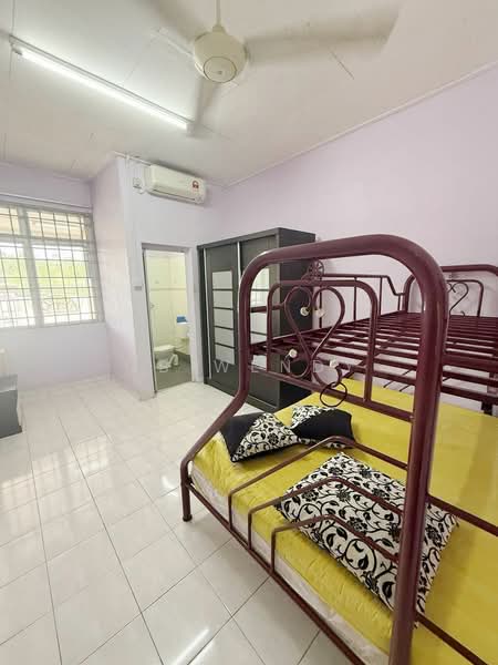 1.5-storey Terraced House for Sale in Taman Bukit Jaya (Ulu Tiram) - JB Wendy - Bedroom - PropertyGuru.com.my