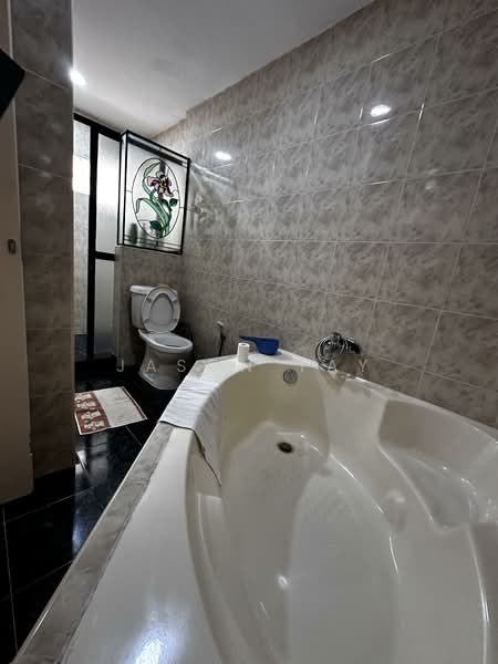 Taman Nirwana untuk Untuk Dijual - RM 500,000, Mac 2026 - Bathroom - PropertyGuru.com.my