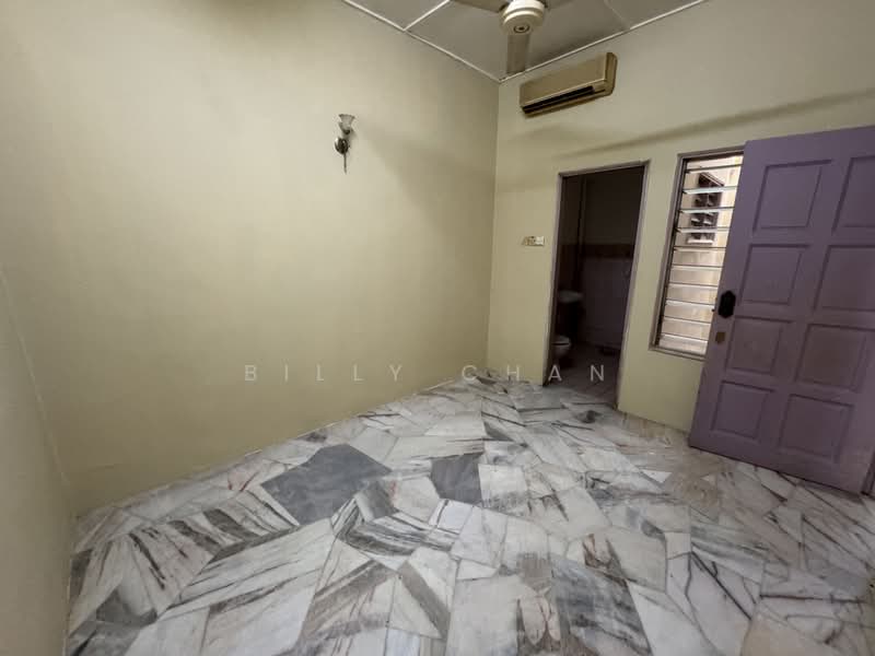 1-storey Terraced House for Sale in Taman Cheras Perdana (Cheras) - Billy Chan - Bathroom - PropertyGuru.com.my