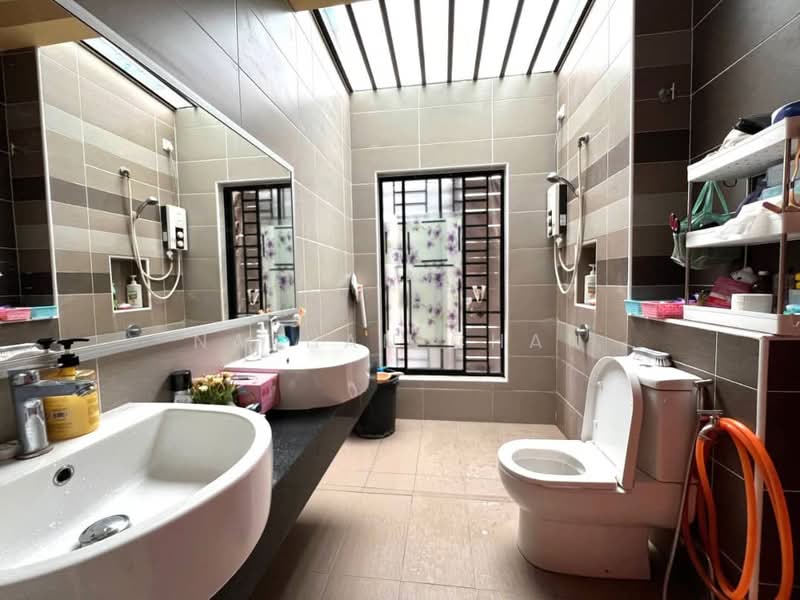 2-storey Terraced House for Sale in Taman Desa Tebrau (Tebrau) - Nathan Chan - Bathroom - PropertyGuru.com.my