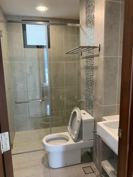 Condominium for Rent at Queens Residences Q1 @ Queens Waterfront - Apple Yeap - Bathroom - PropertyGuru.com.my