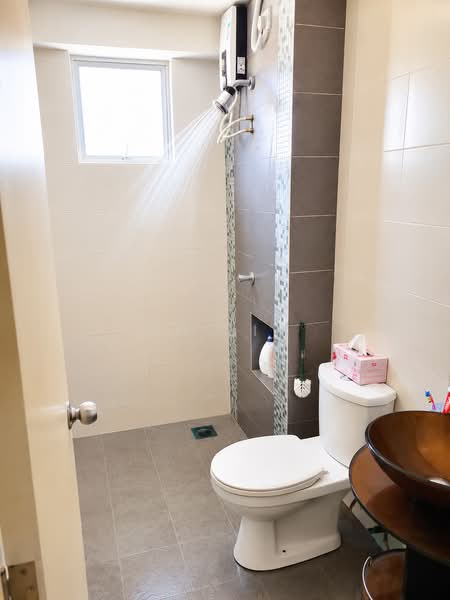 Servis Apartment untuk Dijual di KBCC (KB City Centre) - TH Lim - Bathroom - PropertyGuru.com.my