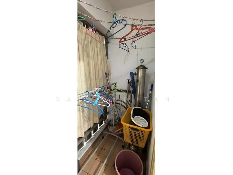 Perdana Exclusive untuk Untuk Disewa - RM 1,650 /bulan, Mac 2026 - Balcony - PropertyGuru.com.my