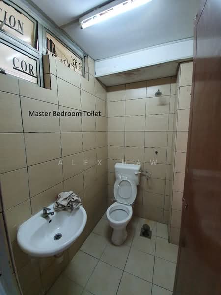 Apartment for Sale at Taman Pusat Kepong - Alex Haw - Bathroom - PropertyGuru.com.my