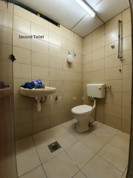 Apartment for Sale at Taman Pusat Kepong - Alex Haw - Bathroom - PropertyGuru.com.my