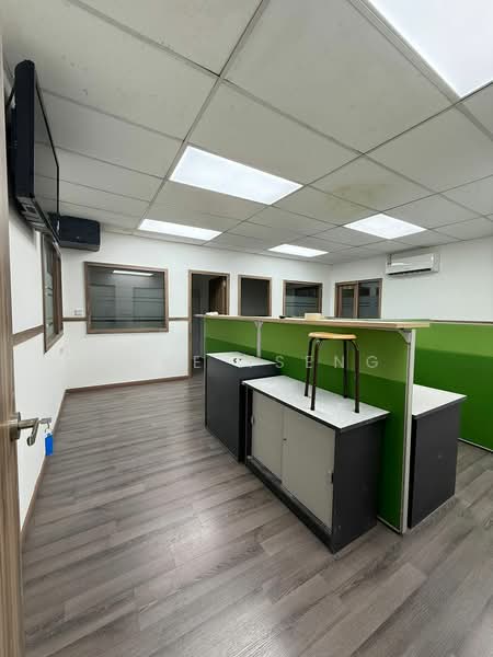 Kawasan Perindustrian Mount Austin untuk Untuk Disewa - RM 2,200 /bulan, Mac 2026 - PropertyGuru.com.my