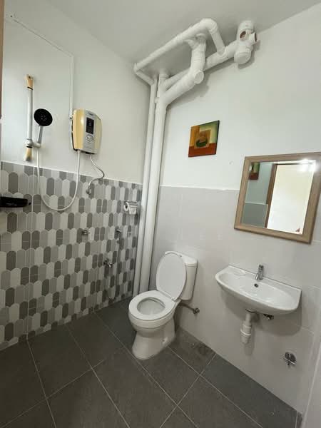 Apartment for Rent at Miharja (LRT Maluri) - Luff Lee - Bathroom - PropertyGuru.com.my