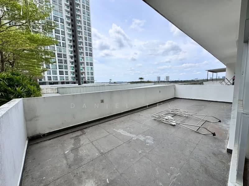 Meridin Bayvue Serviced Apartment untuk Untuk Disewa - RM 1,600 /bulan, Apr 2026 - Balcony - PropertyGuru.com.my