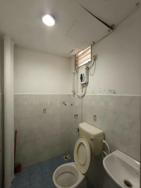 Villa Krystal @ Bandar Selesa Jaya untuk Untuk Dijual - RM 299,000, Mac 2026 - Bathroom - PropertyGuru.com.my