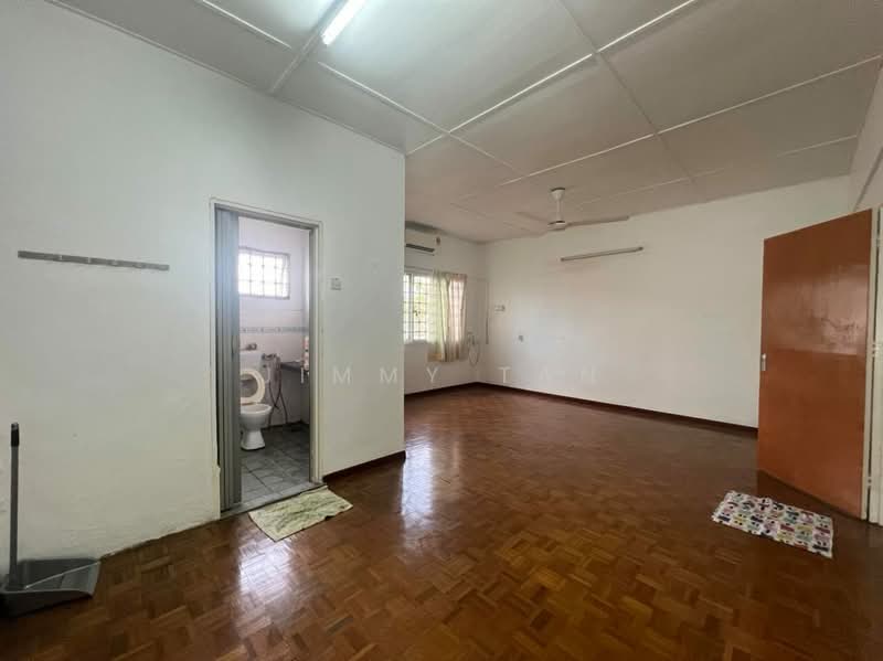 2-storey Terraced House for Sale in Taman Sentosa (Klang) - Jimmy Tan - Living Room - PropertyGuru.com.my