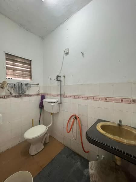 2-storey Terraced House for Sale in Taman Sentosa (Klang) - Jimmy Tan - Bathroom - PropertyGuru.com.my
